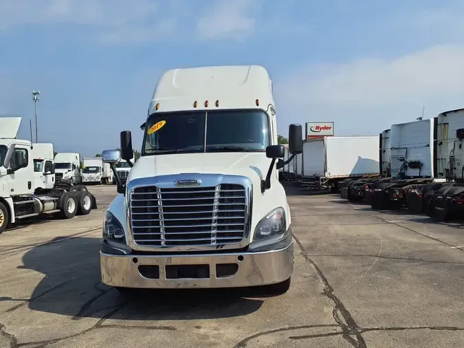 2019 FREIGHTLINER CASCADIA 125