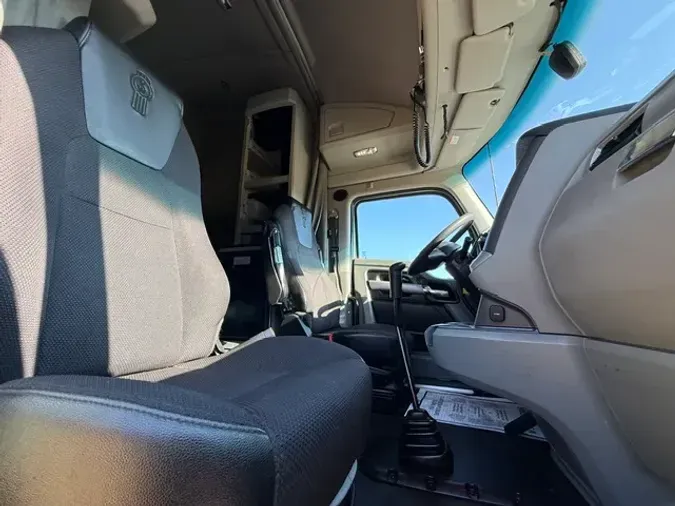2021 KENWORTH T680884af0bc39612f1cf30c3031c49ddc15