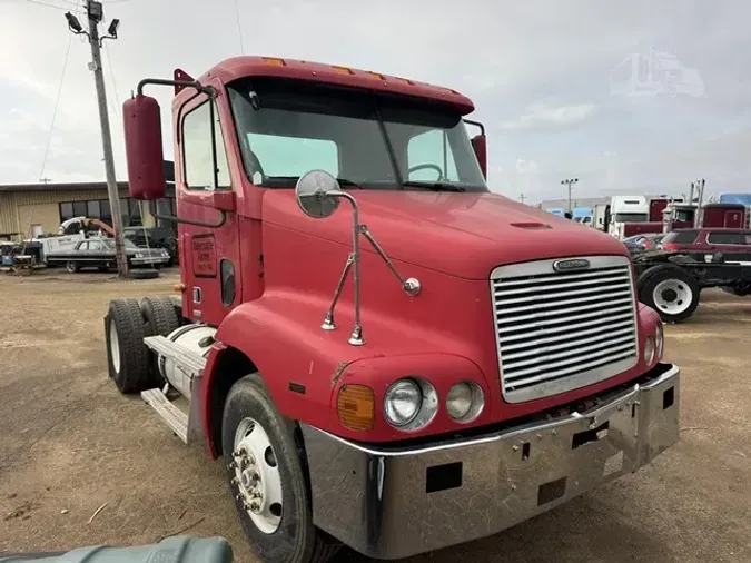 2004 FREIGHTLINER CENTURY 112884b1ab563ab7e9fa19f2bb0716f32fa