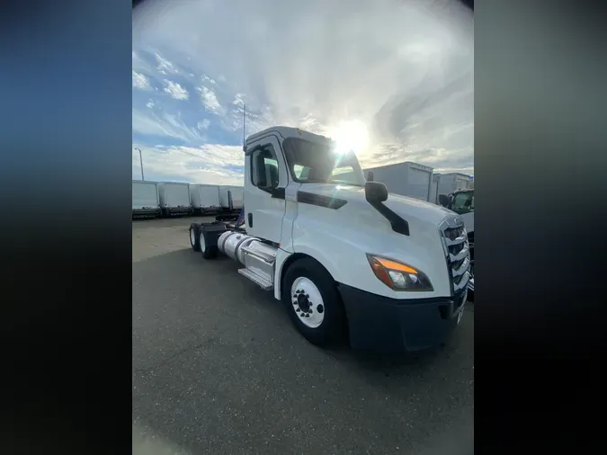 2019 FREIGHTLINER/MERCEDES NEW CASCADIA PX12664