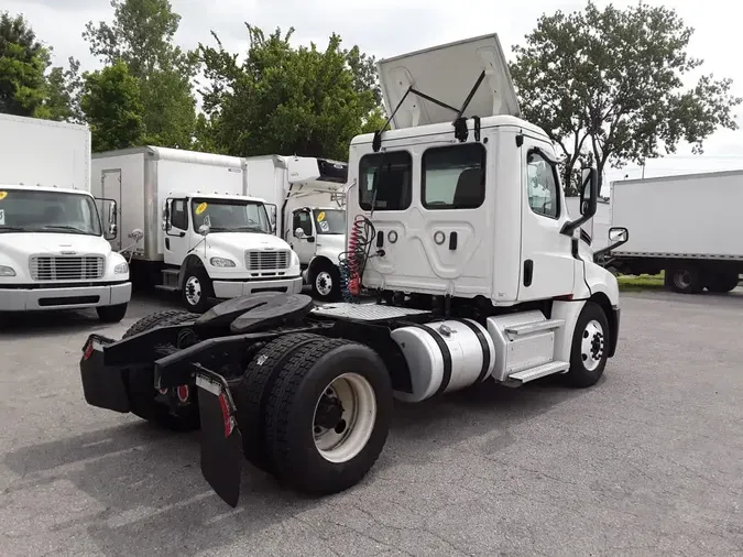 2020 FREIGHTLINER/MERCEDES NEW CASCADIA 1268850b5bd9fed6cb780e82252423370b1