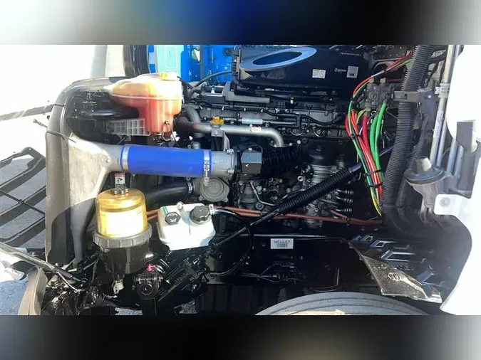 2020 FREIGHTLINER CA126