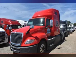 2021 INTERNATIONAL LT
