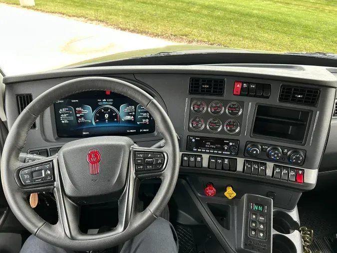 2026 Kenworth T880885444c344e9bfaaf498e2ed8d810741