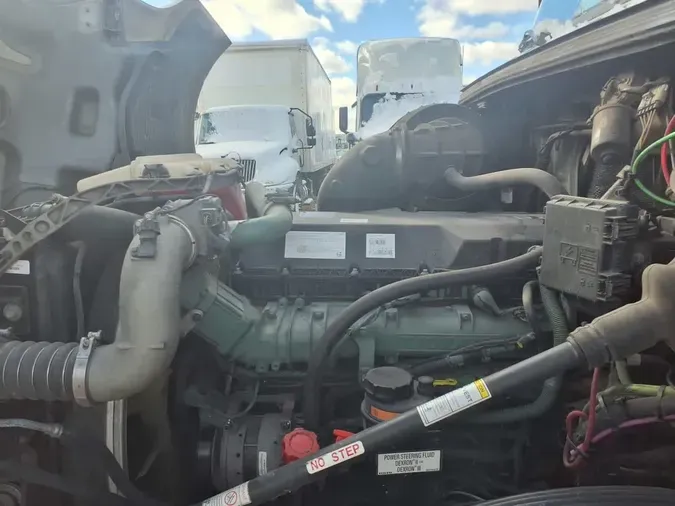 2020 VOLVO VNL64T-76088548aaf0377f0d8a2d48fe6022b4e3c