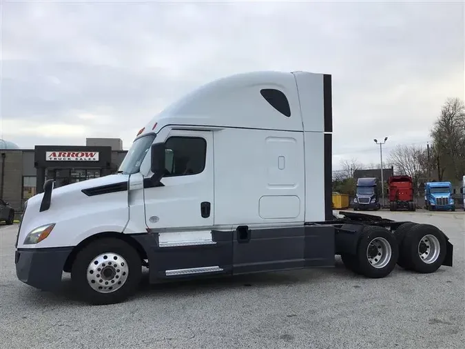 2021 FREIGHTLINER CA126