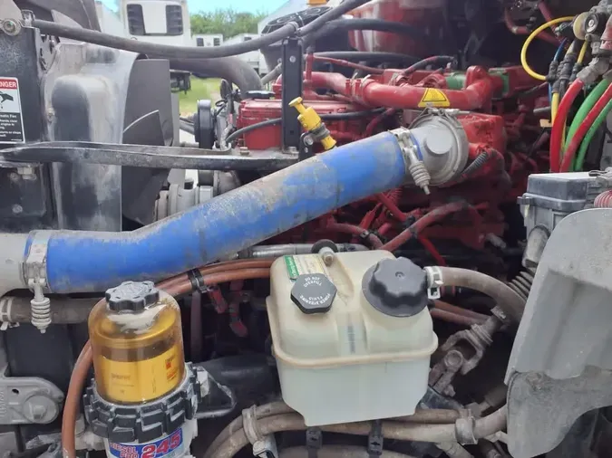 2019 FREIGHTLINER M2 106