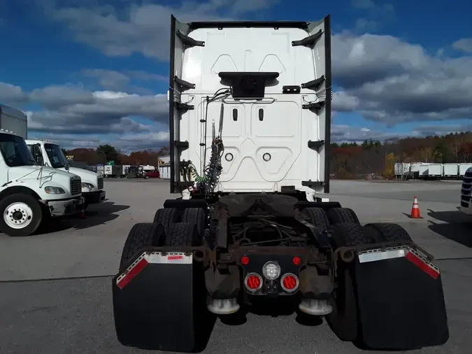 2020 FREIGHTLINER/MERCEDES CASCADIA 125