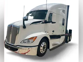 2025 Kenworth T680