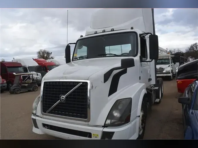 2014 VOLVO VNL64T300