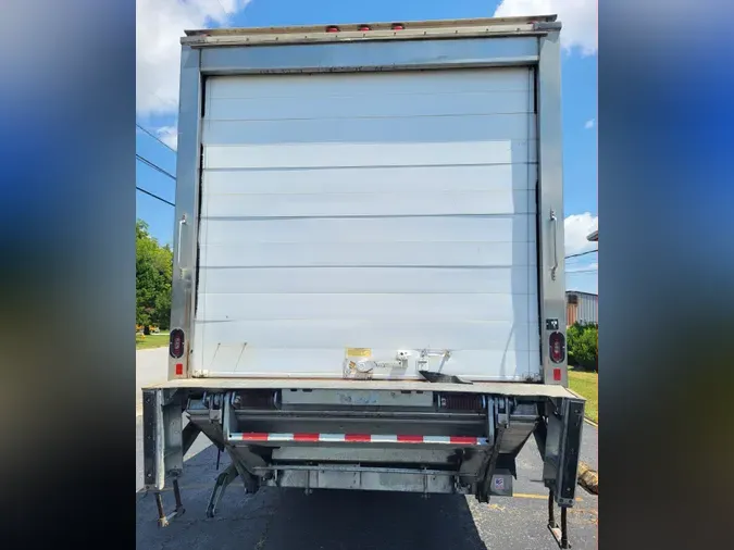 2020 FREIGHTLINER/MERCEDES M2 106