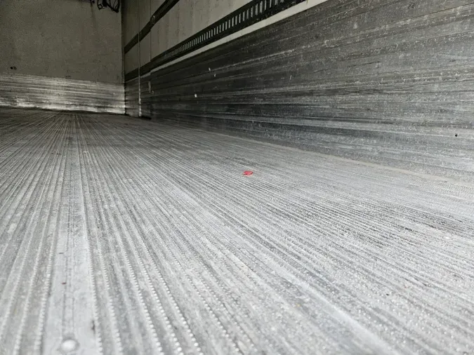 2017 HINO 338 Reefer