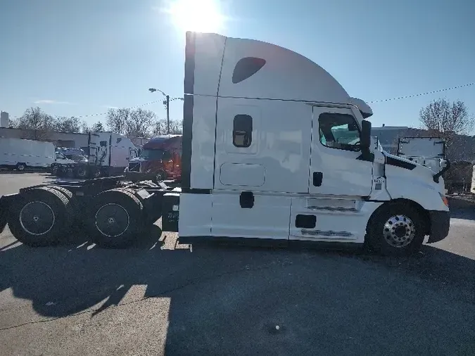 2020 Freightliner T12664ST