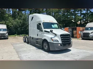 2022 Freightliner Cascadia 126