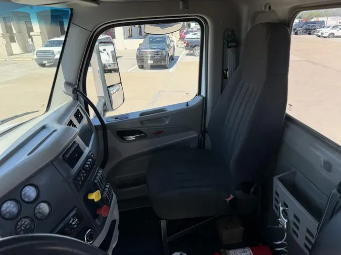 2021 Peterbilt 567