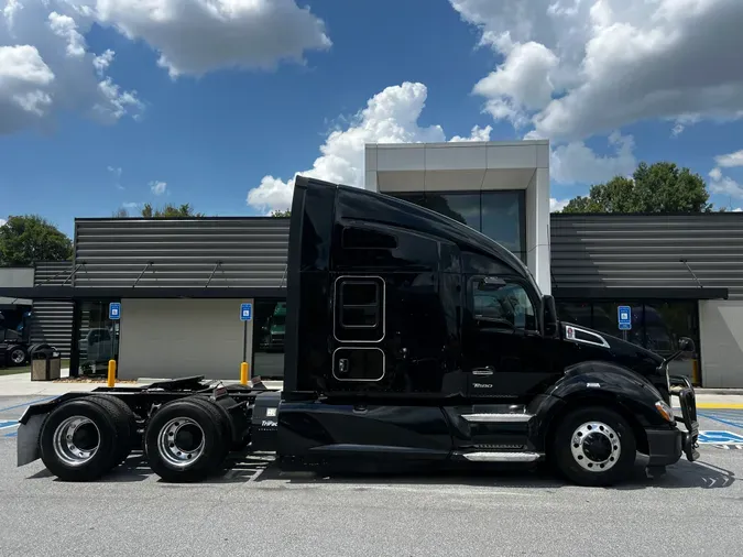 2022 Kenworth T680