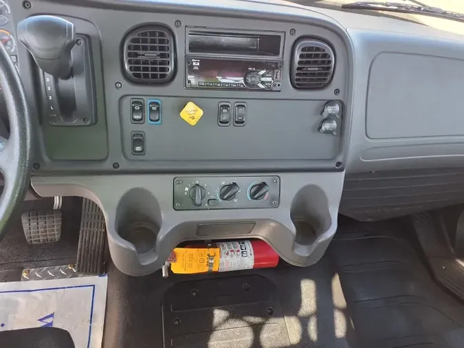 2019 FREIGHTLINER/MERCEDES M2 106