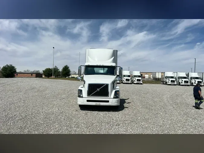 2018 Volvo VNL300