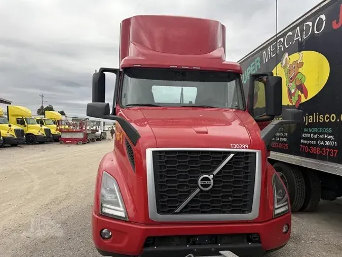 2022 VOLVO VNR64T3008874d36387aa74ed6412adce7ee813f5