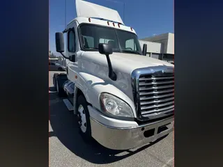 2017 FREIGHTLINER/MERCEDES CASCADIA 125