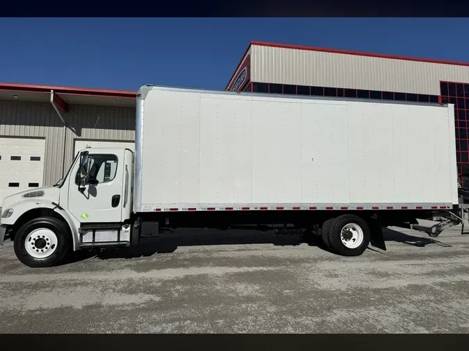 2018 Freightliner M2 106