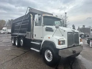 2021 Western Star 4700 SF