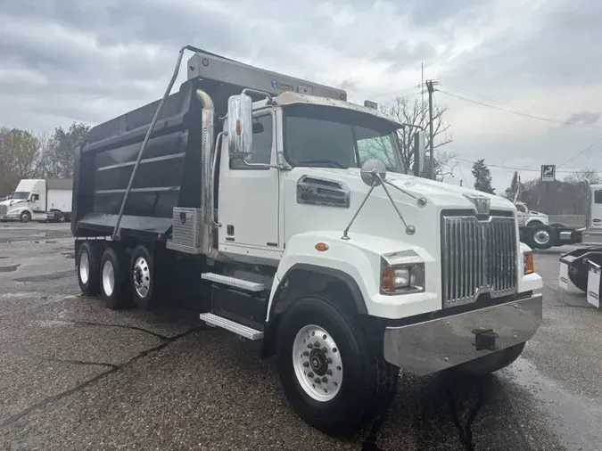 2021 Western Star 4700 SF887a15f861988d9cb1d04f5512197ac5