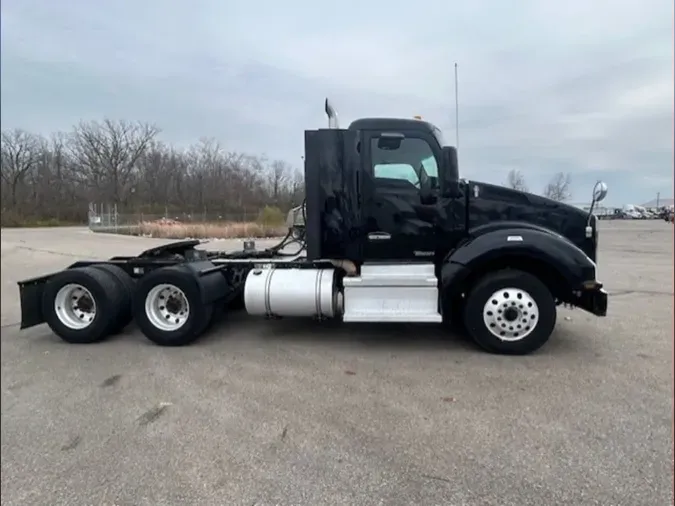 2019 Kenworth T880