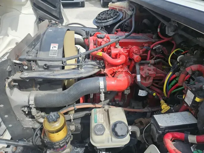 2018 FREIGHTLINER M2 106