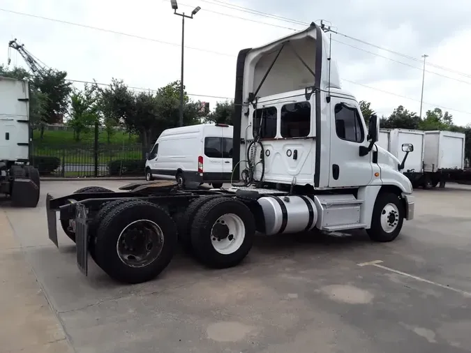 2019 FREIGHTLINER/MERCEDES CASCADIA 125