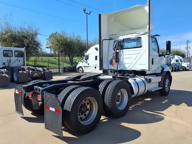 2020 NAVISTAR INTERNATIONAL RH613 DAYCAB T/A