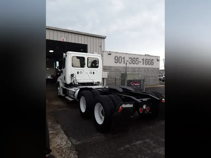 2019 FREIGHTLINER CASCADIA 125
