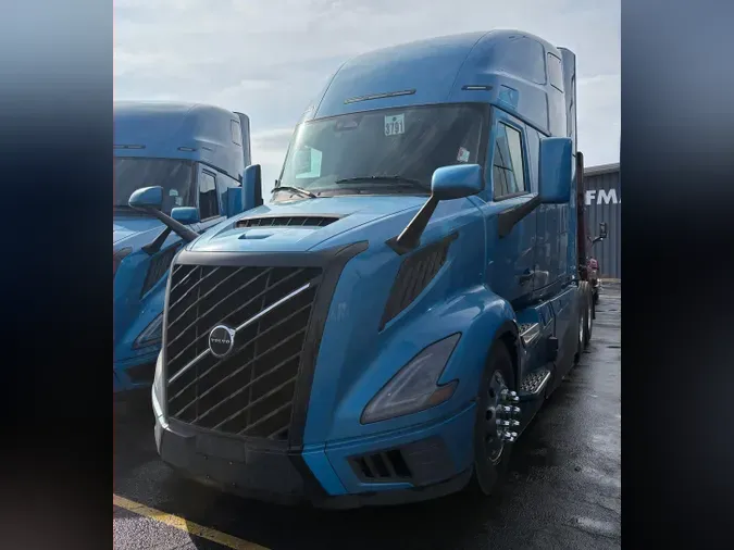 2027 VOLVO TRUCK VNL64TV04