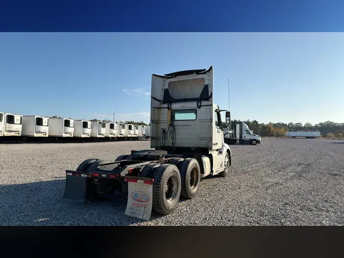 2019 Volvo VNL300