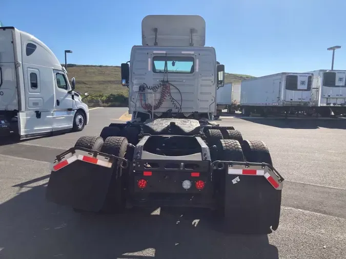 2019 VOLVO VNL