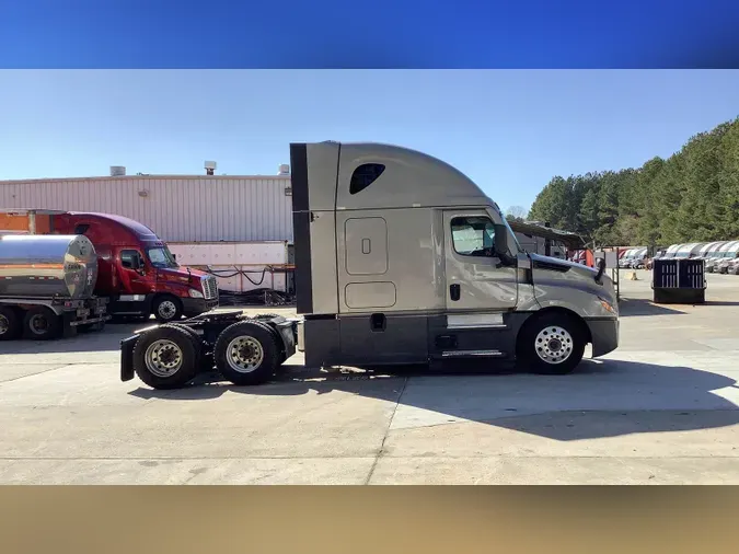 2024 Freightliner Cascadia