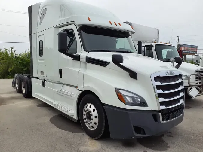 2019 FREIGHTLINER NEW CASCADIA PX12664