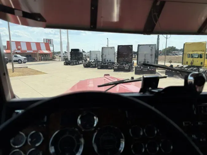 2001 Kenworth W900L