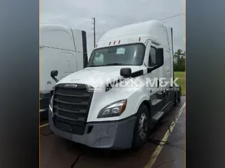 2021 FREIGHTLINER Cascadia 126
