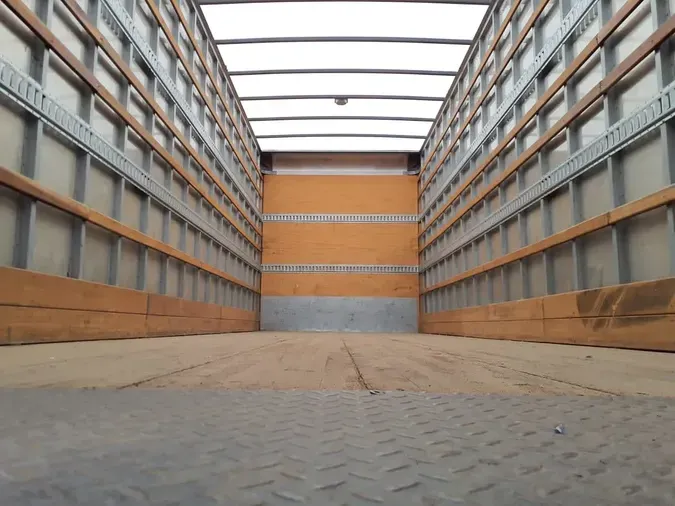 2016 FREIGHTLINER/MERCEDES M2 106