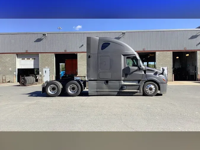 2022 Freightliner Cascadia 126