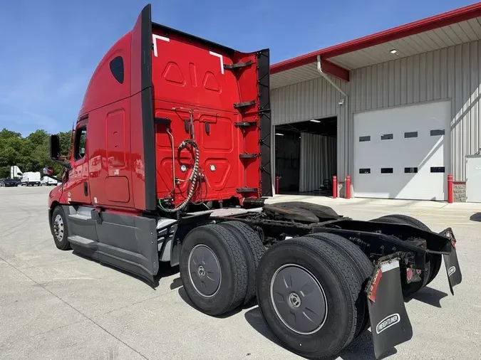 2023 Freightliner Cascadia®8898cad2f059eab3562bb6dc2e3de977