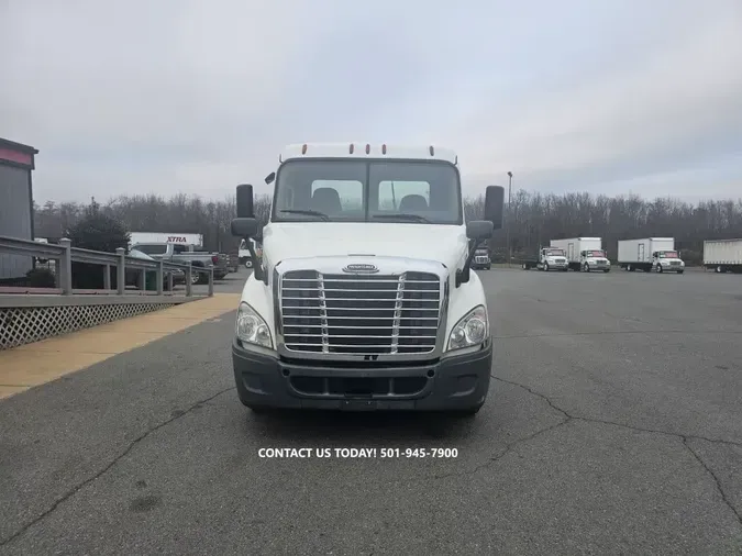 2019 FREIGHTLINER/MERCEDES CASCADIA 113