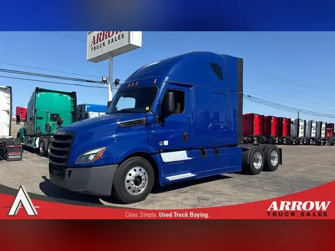 2022 FREIGHTLINER CA126