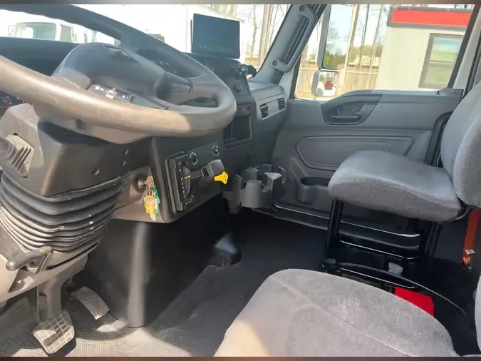 2020 NAVISTAR INTERNATIONAL MV607 (4X2)