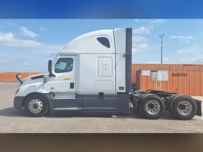 2024 Freightliner Cascadia 12688a44ce723a712605407d4c5837adacd