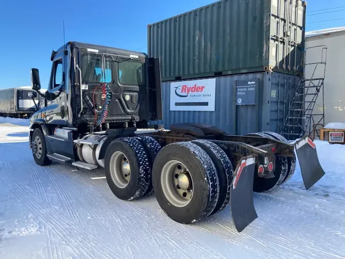 2016 FREIGHTLINER/MERCEDES CASCADIA 125