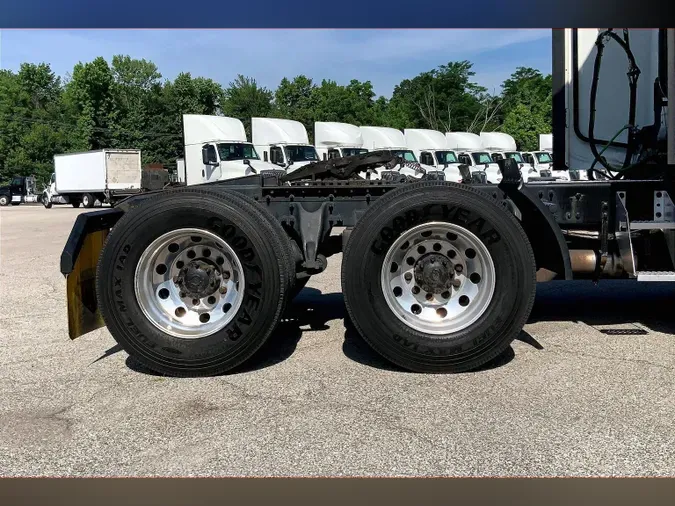 2021 INT LT625 6x488a878339e94e73c3b6a2dc6c45895f4