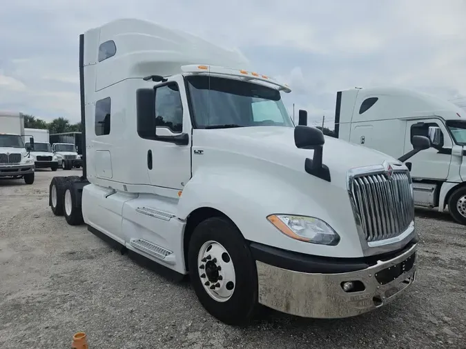 2019 NAVISTAR INTERNATIONAL LT625 SLPR CAB