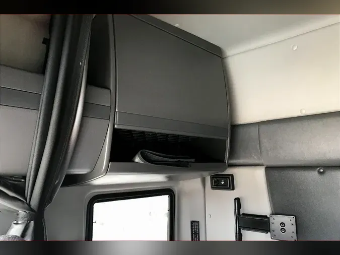 2021 INT LT625 6x4